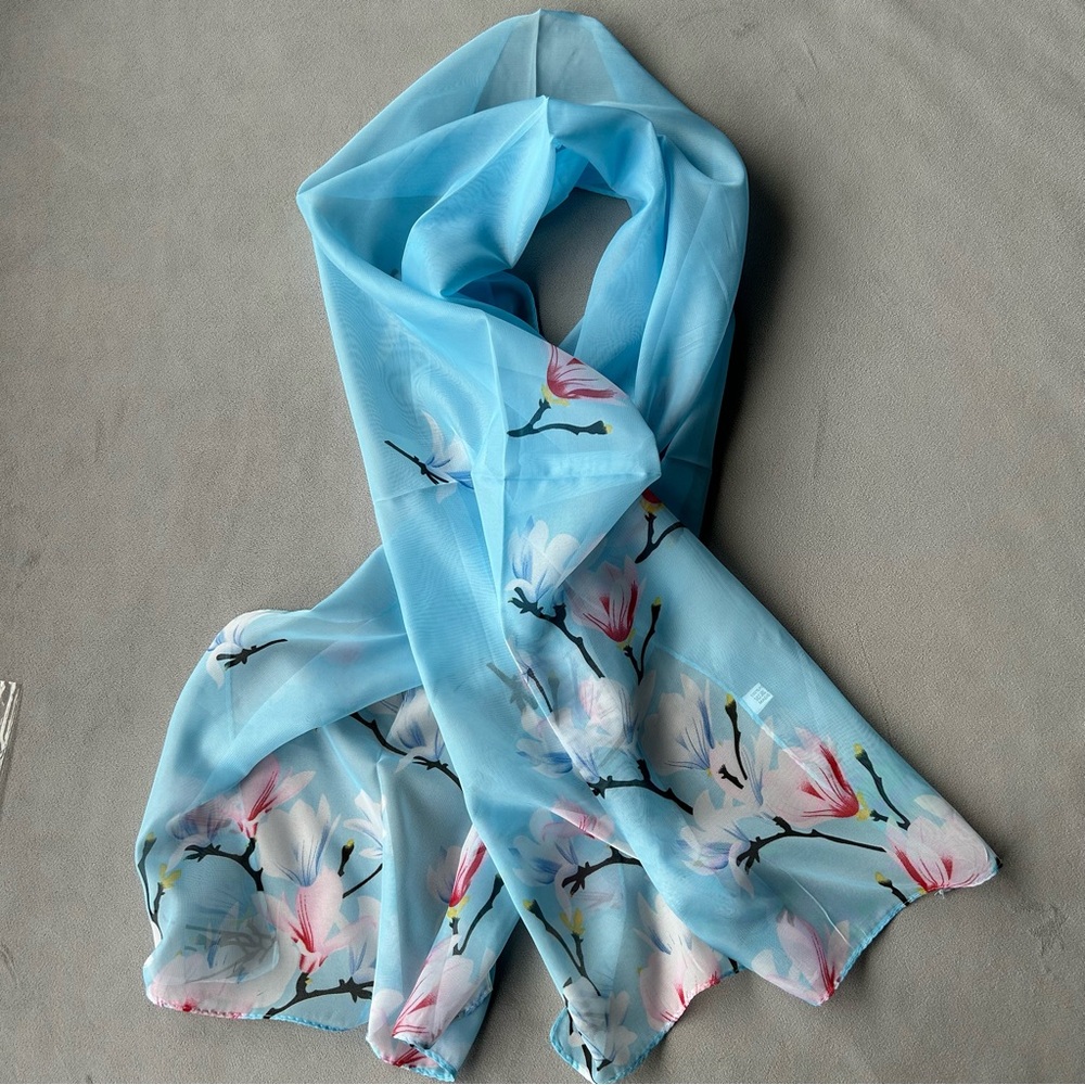 Floral Lightweight Scarf ~ 155 cm x 45 cm ~ 60” x 18” ~ Brand New!